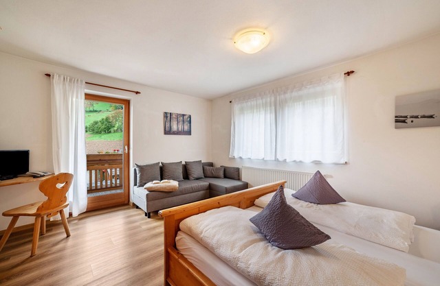 Room 'Klausthaler Zimmer 14' with Mountain View, Shared Terrace and Wi-Fi