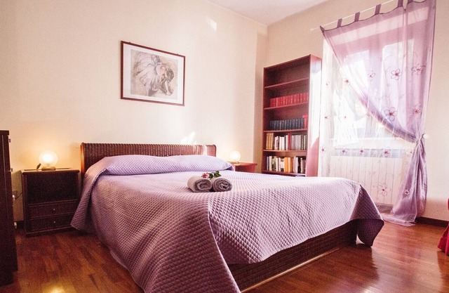 Room "LAVENDER" in villa near Rome