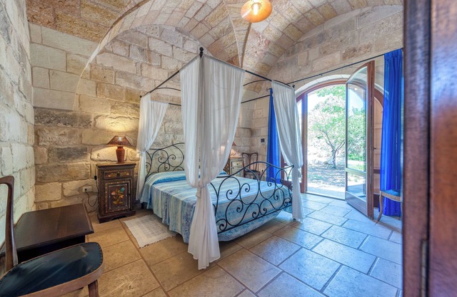 Room 'Masseria Copertini - Gattini' with Wi-Fi and Air Conditioning
