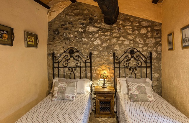 Room 'Monastrell' with Mountain View, Shared Pool and Shared Terrace