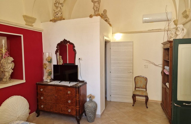 Room 'Palazzo Costantini - Girasole' with Shared Terrace, Wi-Fi and Air Conditioning