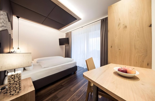 Room 'Panorama - Das Gästezimmer Lll' with Mountain View, Shared Terrace and Wi-Fi
