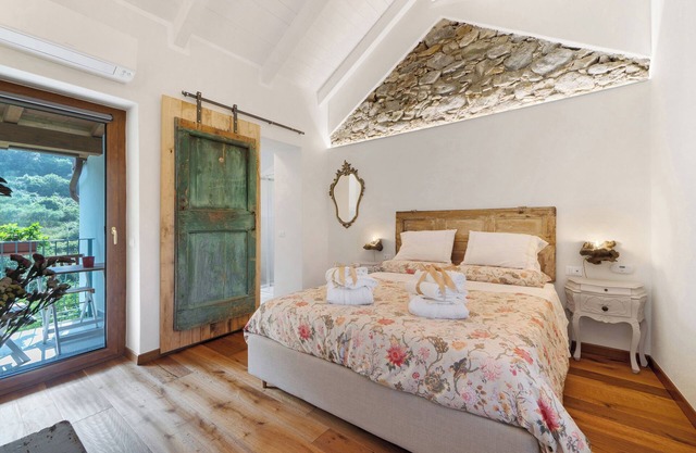 Room 'Pria' with Mountain View, Wi-Fi and Air Conditioning