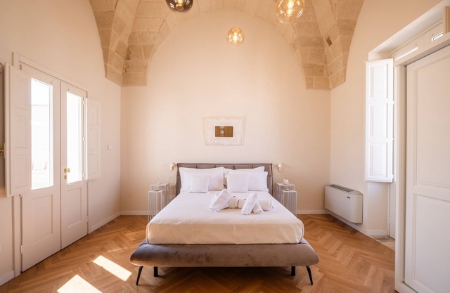 Room 'Relais Luxury Xenia - Suite' with Shared Pool, Wi-Fi and Air Conditioning