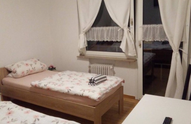 Room rental Pargen (standard twin room with garden view)