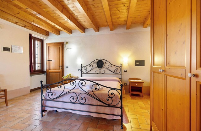 Room 'Rosa' with Shared Garden, Wi-Fi and Air Conditioning