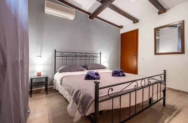 Room 'Scirocco' with Shared Terrace, Wi-Fi and Air Conditioning