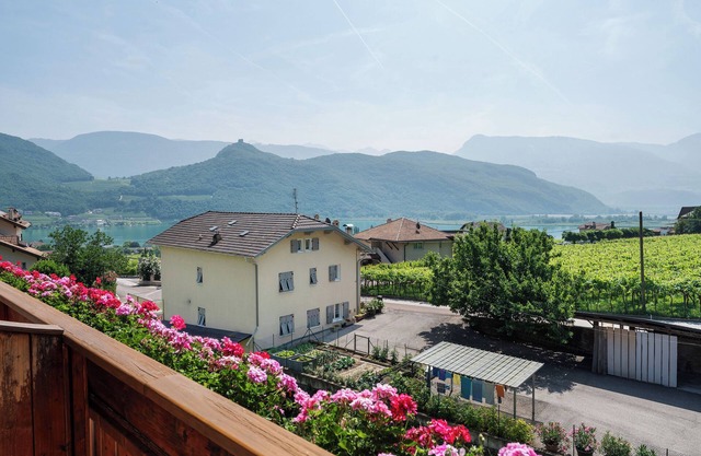 Room 'Seaberhof 1' with Lake View, Shared Pool and Wi-Fi