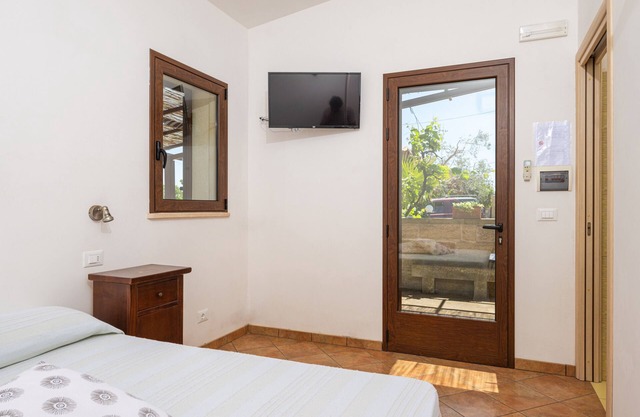 Room 'Sole' with Private Terrace, Wi-Fi and Air Conditioning