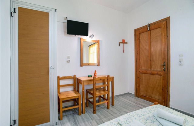 Room 'Studio 4' with Mountain View, Wi-Fi and Air Conditioning