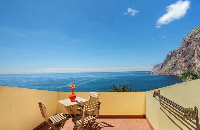 Room 'Suite Bela Vigia 2' with Shared Pool, Shared Garden and Wi-Fi