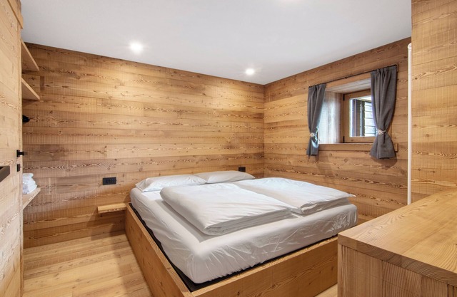 Room 'Suretta' with Mountain View View and Wi-Fi