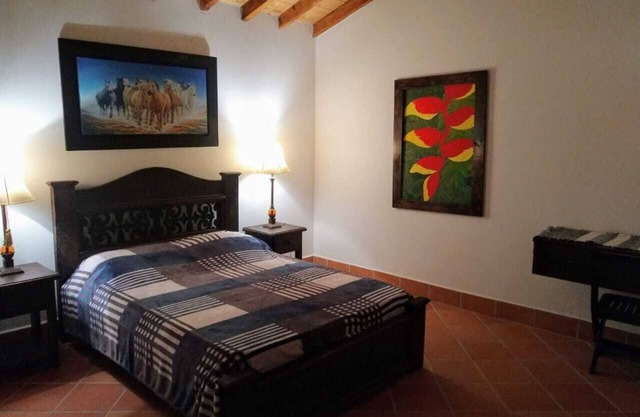 Room Uriel