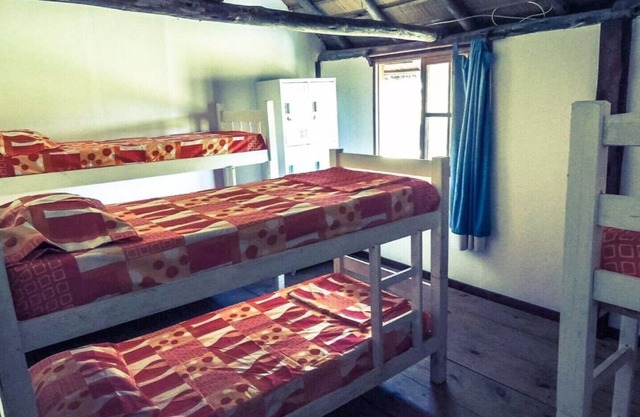 ROOM V, 2 PEOPLE