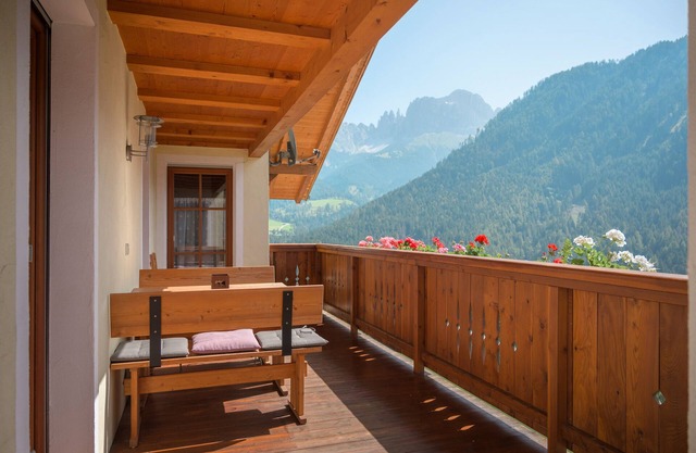 Room 'Veraltenhof Tschafon' with Mountain View, Shared Terrace and Shared Garden