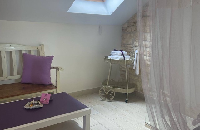 Room 'Violeta' with Mountain View, Shared Terrace and Wi-Fi