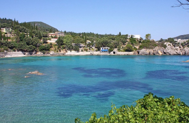Room with amazing sea view 20 meters from the beach