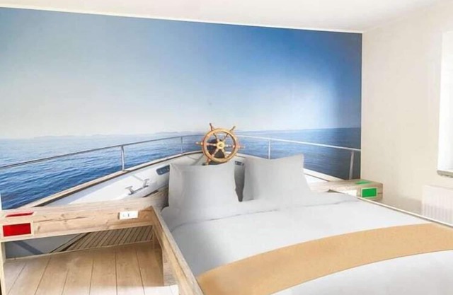 Room with designed party areas, Wangerland