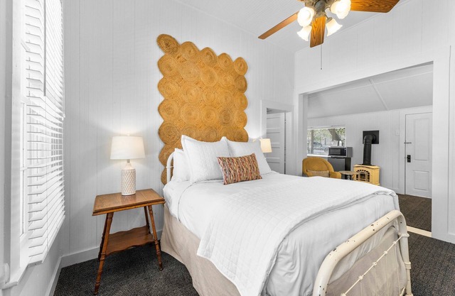 Room with One Queen Bed, microwave, mini-fridge and porch