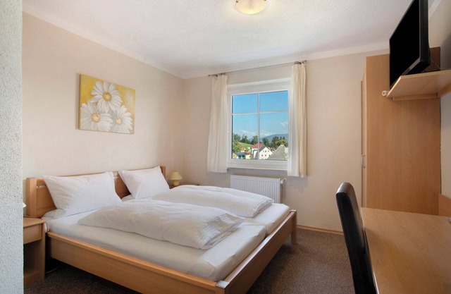 Room 'Zimmer 3 - Doppelzimmer' with Mountain View, Shared Terrace and Wi-Fi