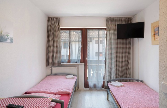 Room 'Zimmer 3' with Shared Terrace, Balcony and Wi-Fi