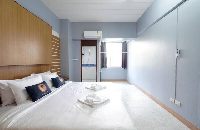RoomQuest SPS Hotel and Residence