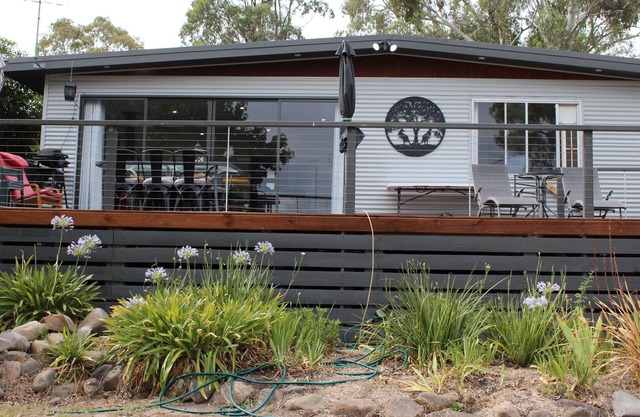 ROOS@DOON- Absolute Lake Frontage!