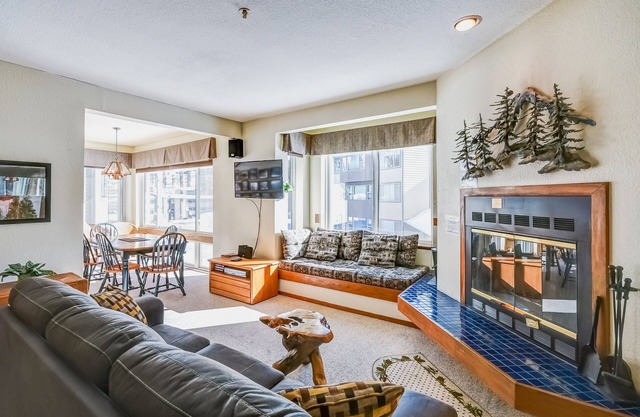 Rose's Kirkwood Hideout upgraded 1 bdrm 202