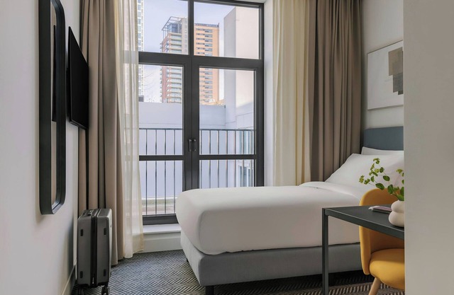Rose, Sonder Hotel by Marriott Bonvoy