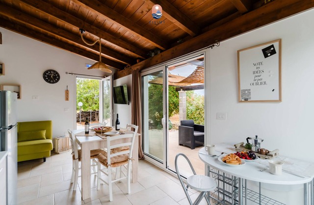 Rosemary - Villa Rosco by Vivimy