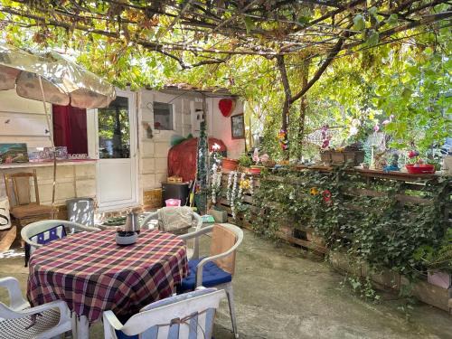 Rosewood Balkan Cottage