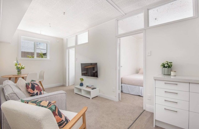 Roslyn Self Contained Suite