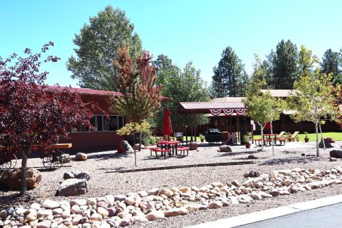 Roundhouse Resort