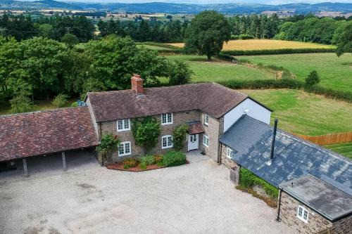 Roundton Farmhouse
