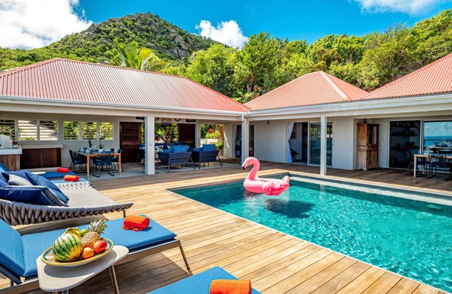 Roy (3/4 Rooms) Luxury villa