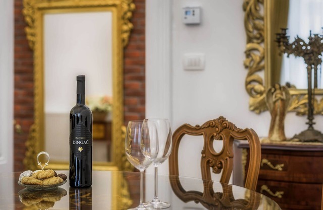 Royal Apartment Zagreb 5*