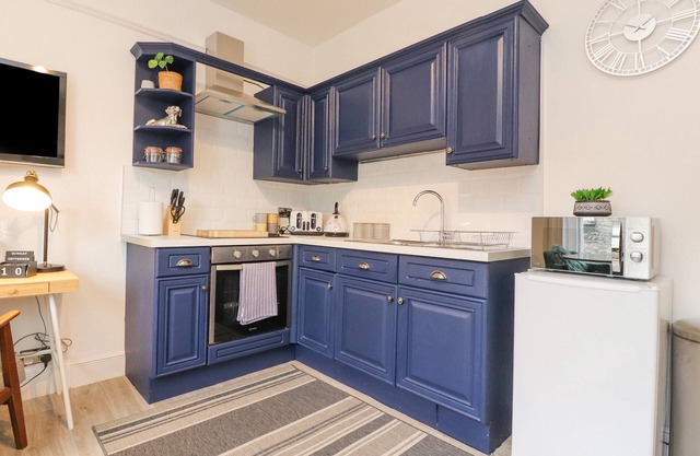 ROYAL BARN VIEW, family friendly, with a garden in Kirkby Lonsdale