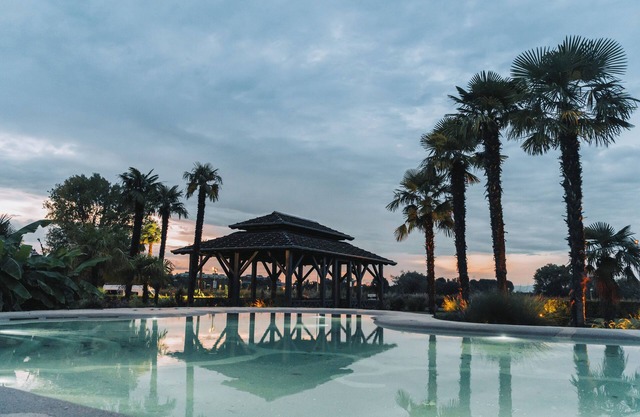 Royal Garden Hotel