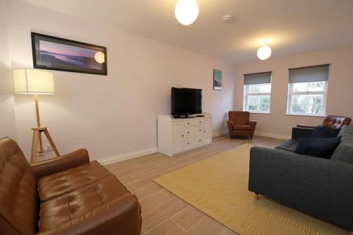 Royal Hillsborough Village Luxury Townhouse