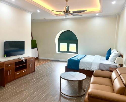 Royal Louis Hotel