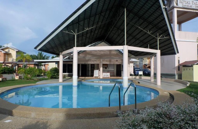 Royal Palms Family Getaway