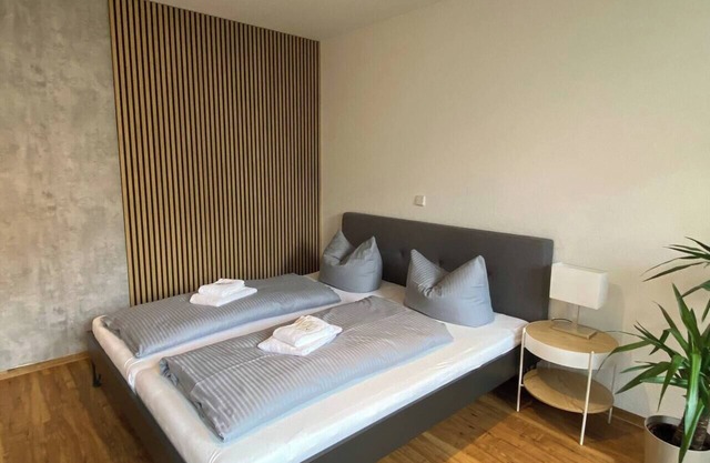 RR | Tiny Apartment | Parking | Kitchen | WIFI