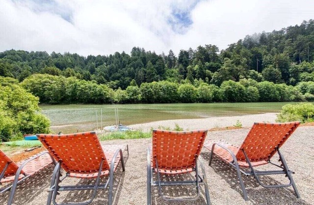 RR Yacht Club: Beach+Hot tub+Outdoor fun!