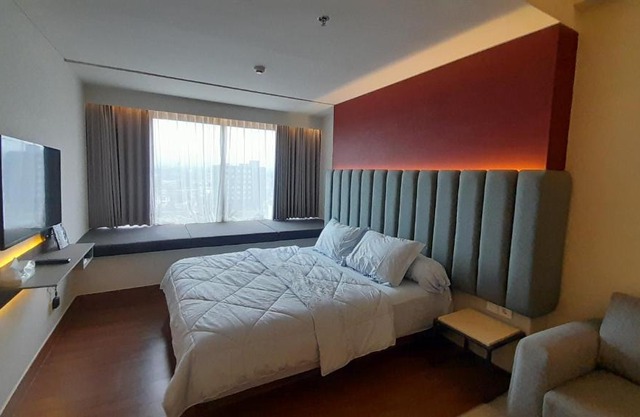 Ruby Apartment #19
