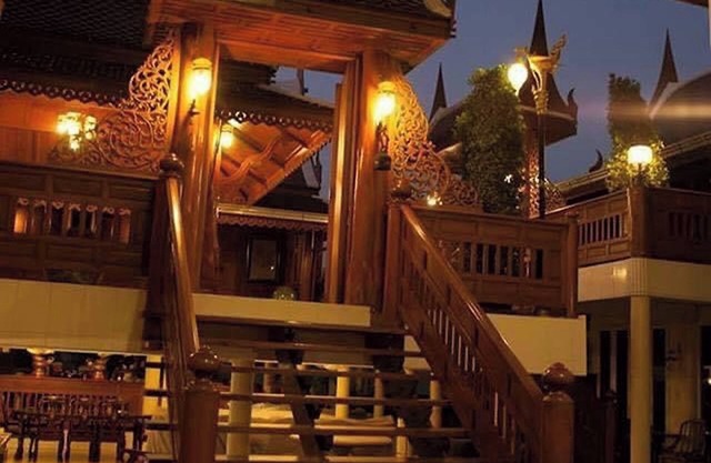 Ruenthai Ayutthaya Resort And Restaurant