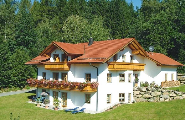 Ruhig gelegene Ferienwohnung (60m2) mit 2 Balkone