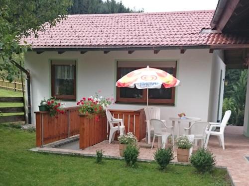 Ruhiges Apartment mit Sauna, Burggen