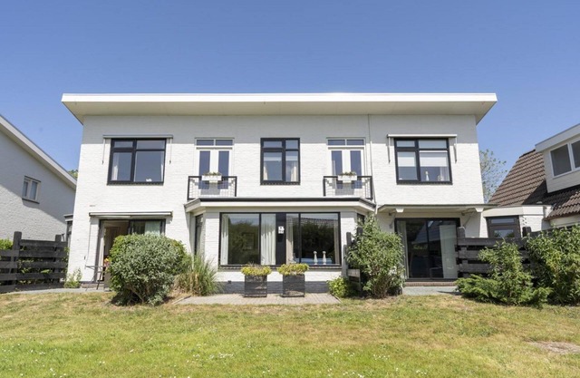 Ruim 2-pers. Appartement op Loopafstand van het Strand van Badplaats De Koog!