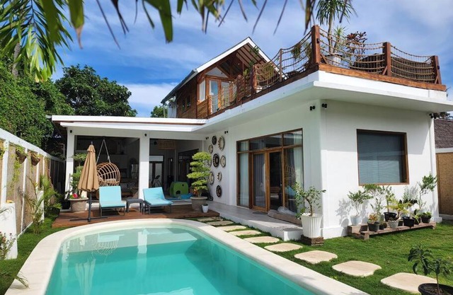 Rumah Tara Modern 3 bedroom pool and garden villa in Gili Air