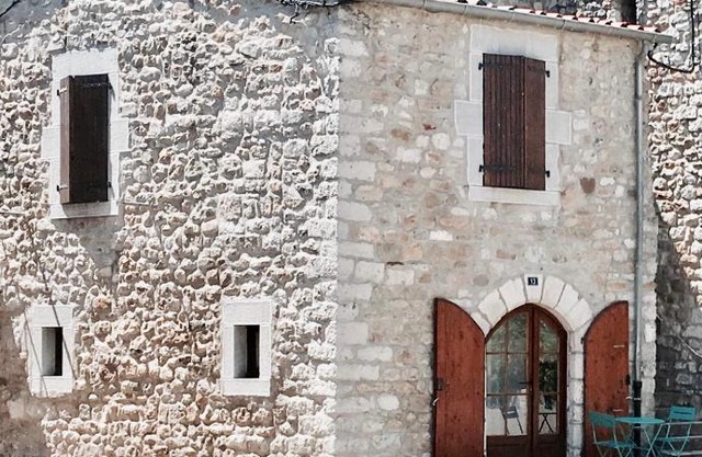 Ruoms Petite Maison 3* centre-village